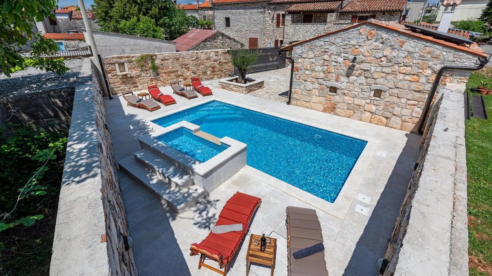 Villa Casa Di Roccia For 8 People In Central Istria - Pet Friendly With Heated Pool & Jacuzzi Marčana كرواتيا