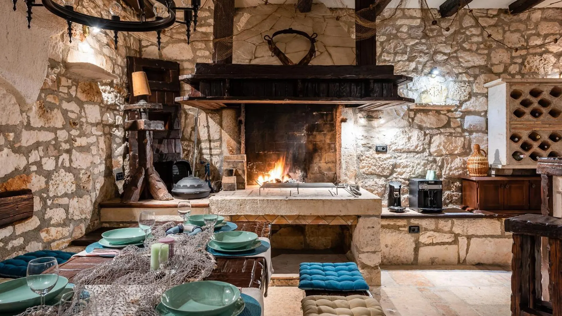 Villa Casa Di Roccia For 8 People In Central Istria - Pet Friendly With Heated Pool & Jacuzzi Marčana Kroatien
