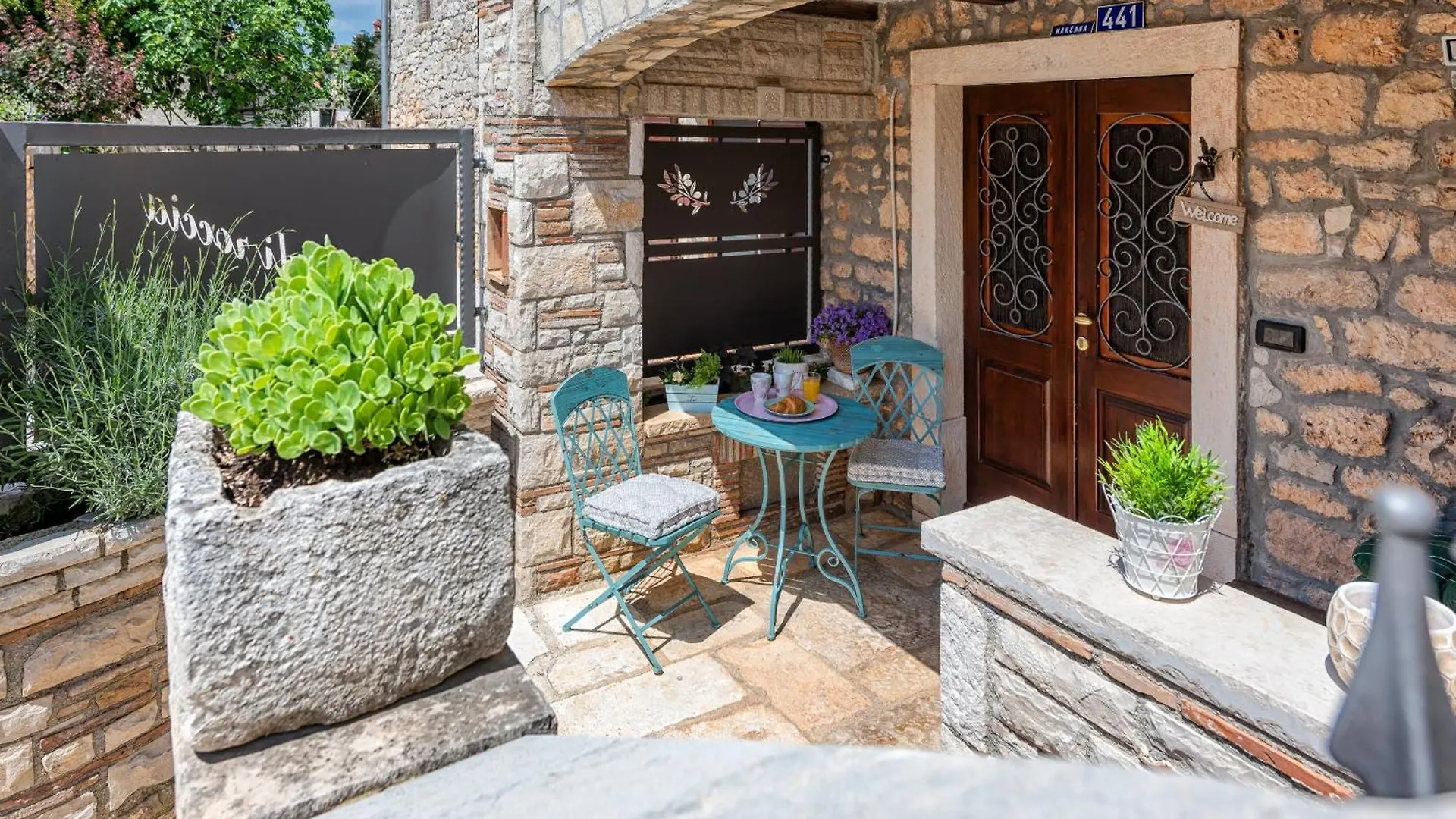 Villa Casa Di Roccia For 8 People In Central Istria - Pet Friendly With Heated Pool & Jacuzzi Marčana كرواتيا